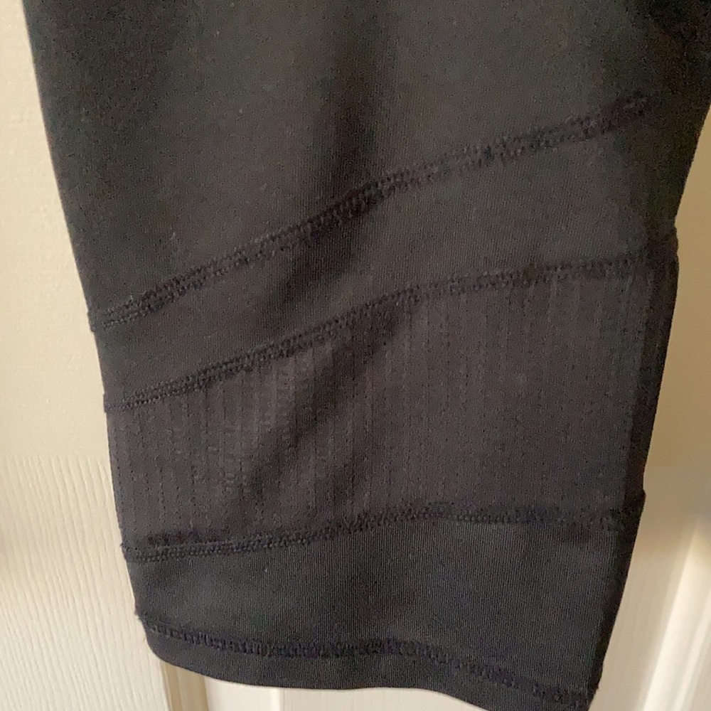 Capri black Reebok workout pants large - Picture 3 of 7